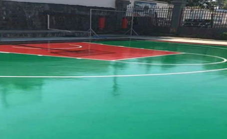 山东篮球场翻新地面